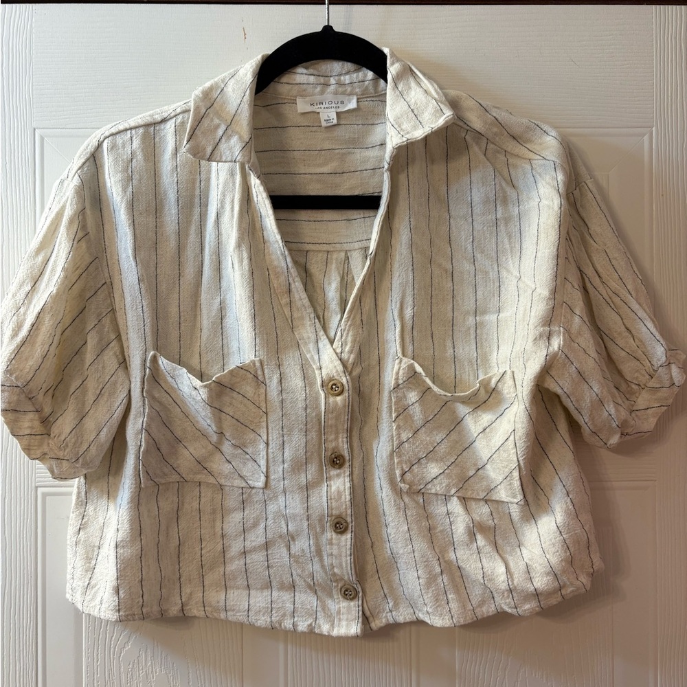 Kirious Linen Cropped Button Up